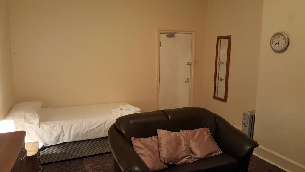 Station Hotel Hucknall Dış mekan fotoğraf