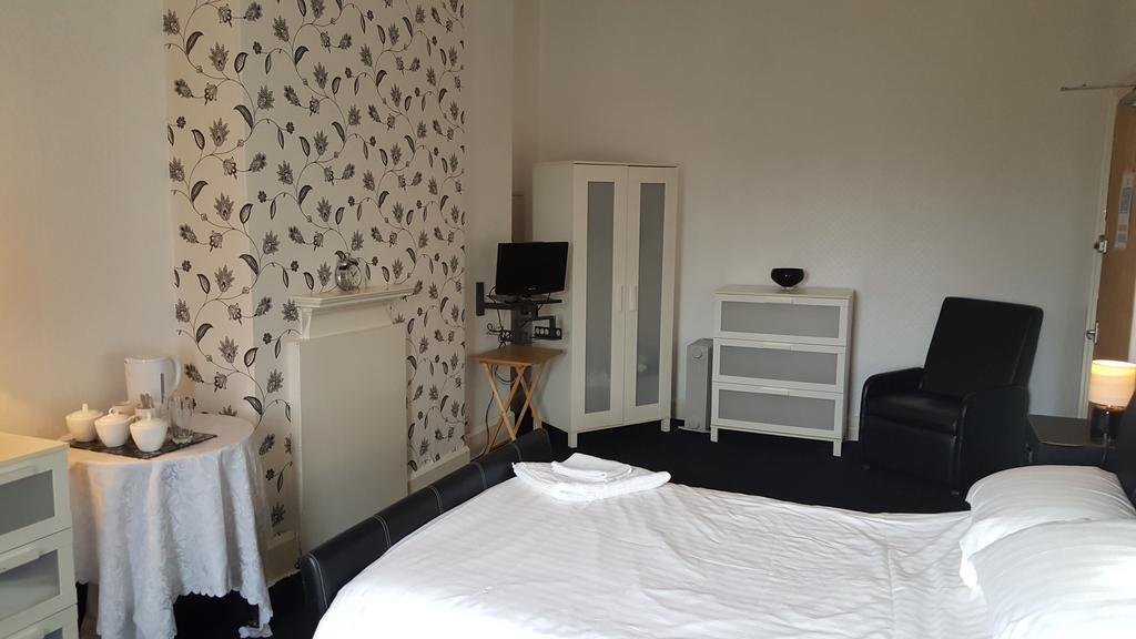 Station Hotel Hucknall Dış mekan fotoğraf