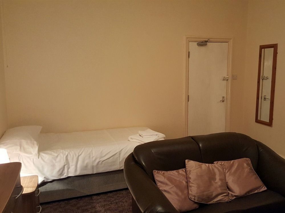 Station Hotel Hucknall Dış mekan fotoğraf