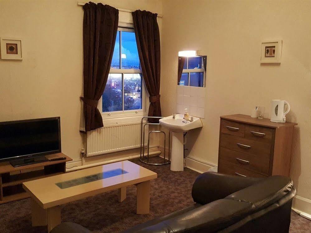 Station Hotel Hucknall Dış mekan fotoğraf